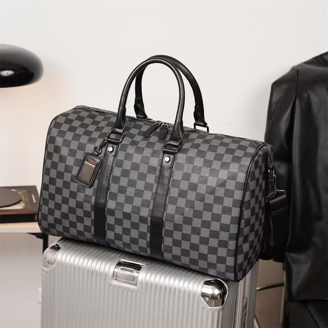 Stylish travel tote bag