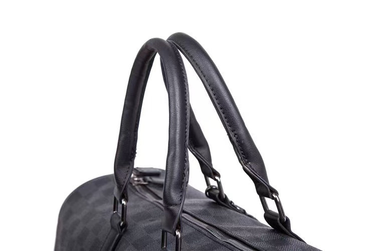 Stylish travel tote bag