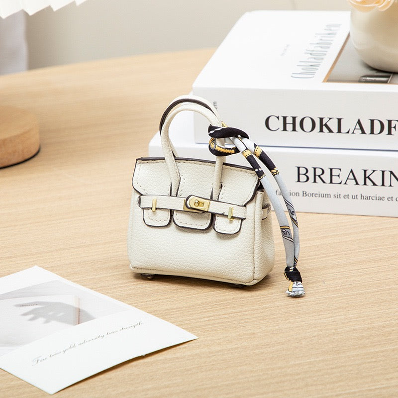 BK Handmade PU Pendant