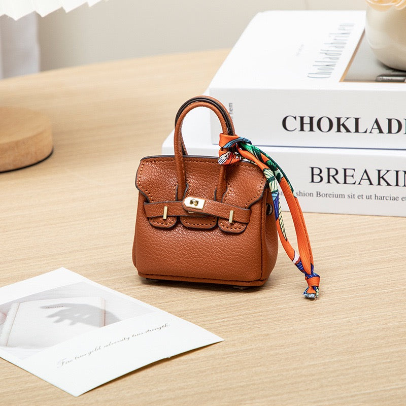 BK Handmade PU Pendant