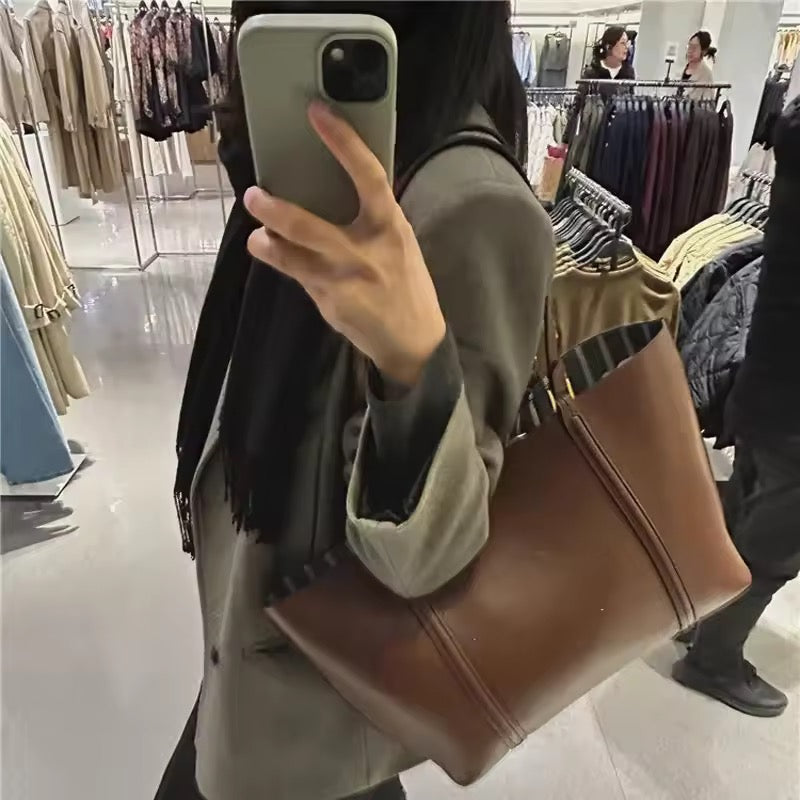 Classical Large Capacity Tote Bag
