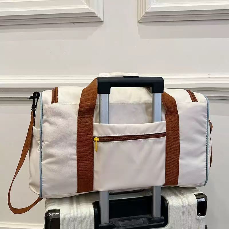 Color Blocking Leisure Fitness Bag