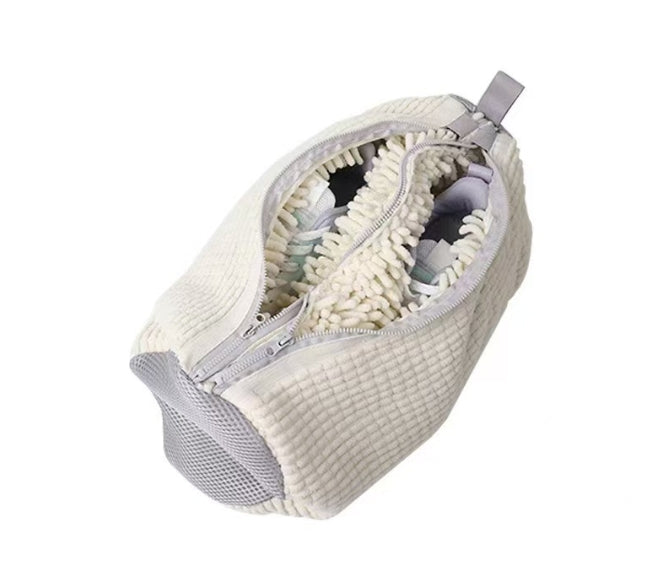 Dual-Chamber Shoe Washing Machine Bag – Durable Laundry Protector for Sneakers