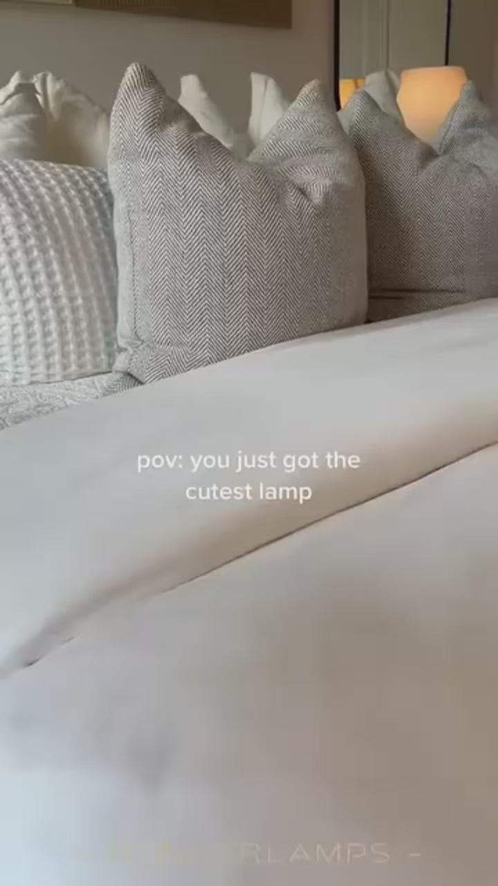 Modern New Thinker Golden Statue Touch Atmosphere Lamp